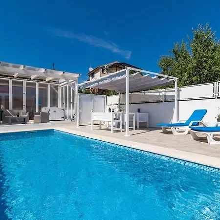 Apartman Gradolina *