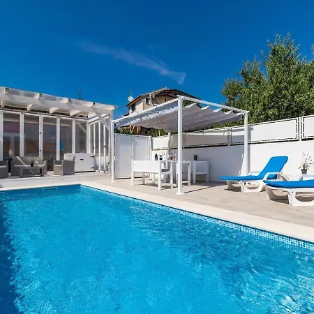 Gradolina Apartman Pula